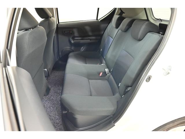 アクア Ｓ　キーレスエントリ　ドラレコ付　フルセグ地デジ　イモビ　ナビ＆ＴＶ　オートエアコン　デュアルエアバック　ＥＳＣ　Ｂカメラ　パワーウィンドウ　ＡＵＸ端子　ＥＴＣ　ＤＶＤ再生可能　ＳＲＳ　パワーステアリング（13枚目）