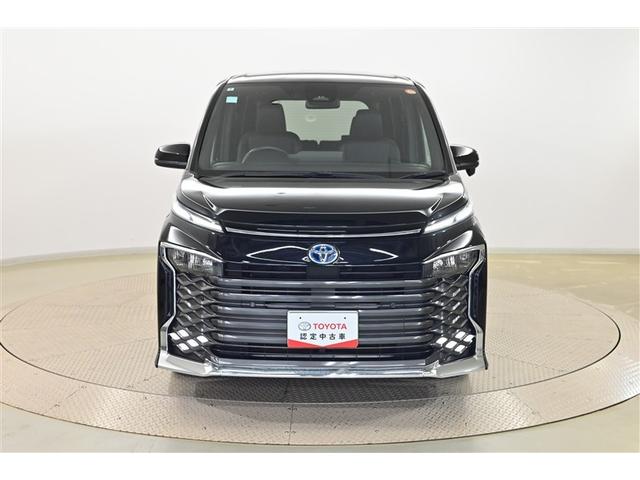 ヴォクシー ハイブリッドＳ－Ｚ　パワーウィンドウ　ＤＶＤ再生機能　インテリキー　横滑防止装置　地デジＴＶ　アクティブクルーズコントロール　１オナ　フルオートエアコン　リアカメラ　エアバッグ　ＡＢＳ　１００Ｖ充電　ナビＴＶ　ＷＡＣ（2枚目）