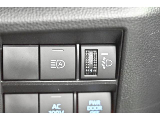 ヴォクシー ハイブリッドＳ－Ｚ　パワーウィンドウ　ＤＶＤ再生機能　インテリキー　横滑防止装置　地デジＴＶ　アクティブクルーズコントロール　１オナ　フルオートエアコン　リアカメラ　エアバッグ　ＡＢＳ　１００Ｖ充電　ナビＴＶ　ＷＡＣ（20枚目）