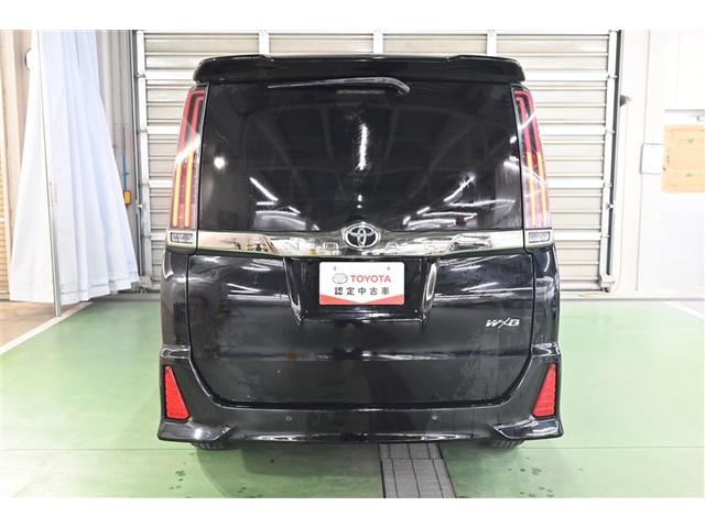 ノア Ｓｉ　ダブルバイビーＩＩＩ　両側自動ドア　クルーズコントロール　フルセグＴＶ　アイドリングストップ　ＬＥＤヘッドライト　アルミ　バックカメラ　スマートキー　リアオートエアコン　ワンオーナー　ＡＢＳ　４ＷＤ　キーレス　盗難防止装置（3枚目）