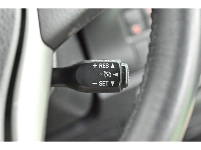 ノア Ｓｉ　ダブルバイビーＩＩＩ　両側自動ドア　クルーズコントロール　フルセグＴＶ　アイドリングストップ　ＬＥＤヘッドライト　アルミ　バックカメラ　スマートキー　リアオートエアコン　ワンオーナー　ＡＢＳ　４ＷＤ　キーレス　盗難防止装置（17枚目）