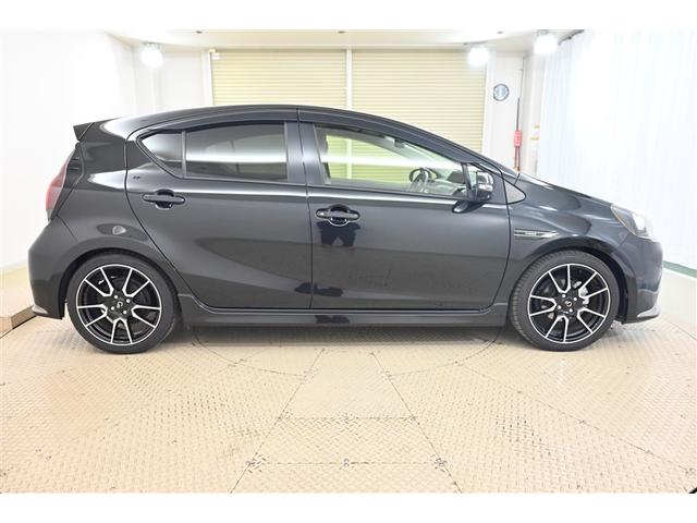 アクア Ｇ　Ｇ’ｓ　クルーズＣ　バックＣ　地デジフルセグ　助手席エアバッグ　イモビライザー　キーレスエントリー　パワーウィンドウ　ＬＥＤランプ　横滑防止　アルミホイール　オートエアコン　ＥＴＣ車載器　パワーステアリング（4枚目）