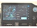 ハイブリッドＳ－Ｇ　リアオートエアコン　地デジ　クルコン　Ｂカメラ　横滑防止装置　ＬＥＤヘッド　ＥＴＣ車載器　両側自動ドア　キーレス　ナビ＆ＴＶ　アルミホイール　３列シート　スマートキー　メモリーナビ　点検記録簿（9枚目）