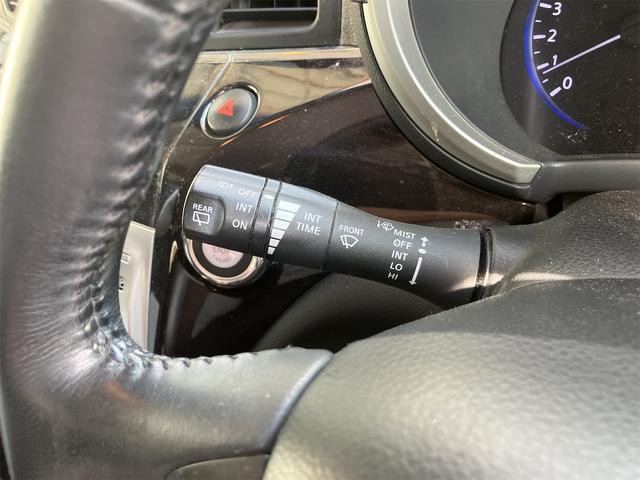 エルグランド ２５０ハイウェイスター　ＨＤＤナビフルセグ　アラウンドビューモニター　ハーフレザーシート　両側電動スライドドア　フリップダウンモニター　インテリジェントキー　ＥＴＣ　ＨＩＤヘッドライト　オットマン（26枚目）