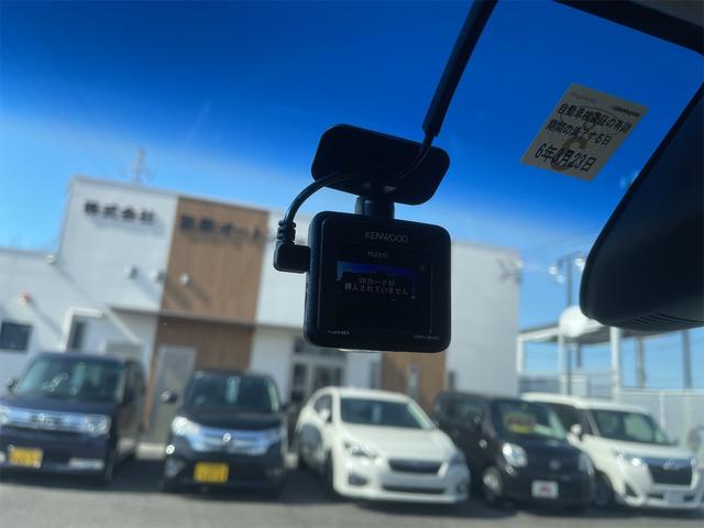 Ｇ・Ａパッケージ　禁煙車　ドライブレコーダー　バックカメラ　ナビ　ＴＶ　オートクルーズコントロール　衝突被害軽減システム　オートライト　ＨＩＤ　スマートキー　アイドリングストップ　電動格納ミラー　ベンチシート　ＣＶＴ(7枚目)