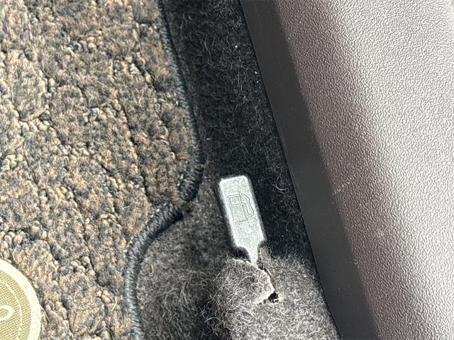 パッソ プラスハナ　ＥＴＣ　バックカメラ　ナビ　ＴＶ　ＨＩＤ　スマートキー　電動格納ミラー　ＣＶＴ　衝突安全ボディ　ベンチシート　ＡＢＳ　エアコン　パワーステアリング　パワーウィンドウ（46枚目）