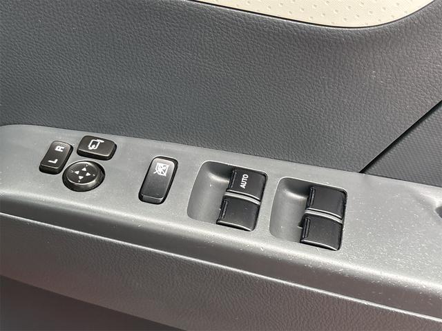 モコ Ｓ　ナビ　ＴＶ　キーレスエントリー　電動格納ミラー　ベンチシート　ＣＶＴ　盗難防止システム　ＡＢＳ　衝突安全ボディ　エアコン（5枚目）