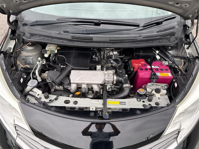ノート Ｘ　ＤＩＧ－Ｓ　ＥＴＣ　バックカメラ　ナビ　ＴＶ　スマートキー　アイドリングストップ　電動格納ミラー　ＣＶＴ　盗難防止システム　衝突安全ボディ　ＡＢＳ　ＣＤ　ＵＳＢ　ミュージックプレイヤー接続可　エアコン（22枚目）