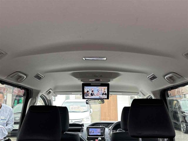 ヴォクシー ZS ドライブレコーダー ETC バックカメラ ナビ 両側電動スライドドア オートライト LEDヘッドランプ スマートキー アイドリングストップ 電動格納ミラー 3列シート CVT アルミホイール(24枚目)