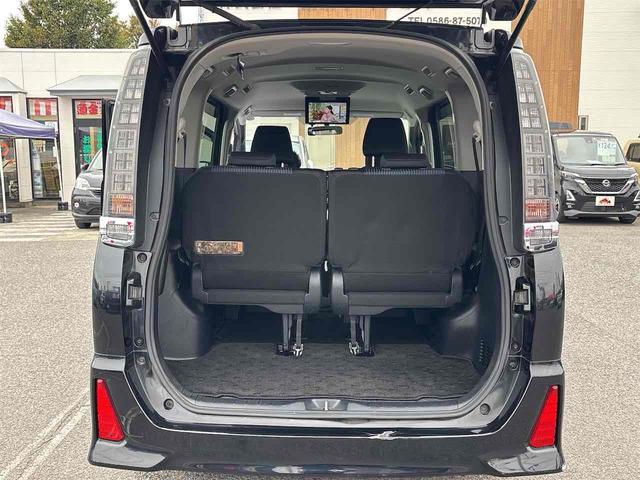 ヴォクシー ZS ドライブレコーダー ETC バックカメラ ナビ 両側電動スライドドア オートライト LEDヘッドランプ スマートキー アイドリングストップ 電動格納ミラー 3列シート CVT アルミホイール(25枚目)