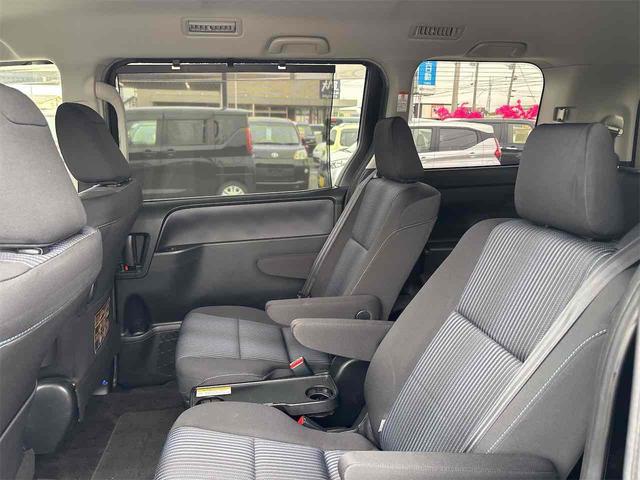 ヴォクシー ZS ドライブレコーダー ETC バックカメラ ナビ 両側電動スライドドア オートライト LEDヘッドランプ スマートキー アイドリングストップ 電動格納ミラー 3列シート CVT アルミホイール(30枚目)