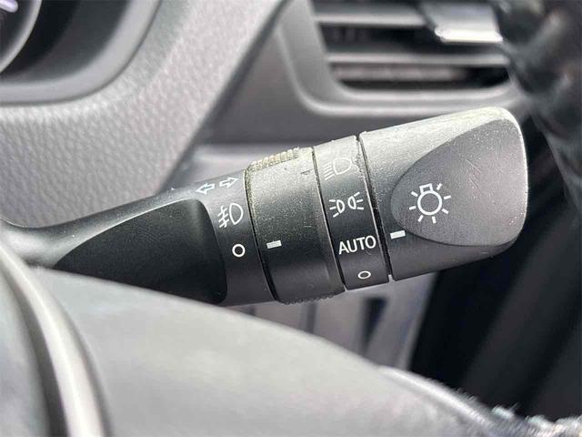 ヴォクシー ZS ドライブレコーダー ETC バックカメラ ナビ 両側電動スライドドア オートライト LEDヘッドランプ スマートキー アイドリングストップ 電動格納ミラー 3列シート CVT アルミホイール(48枚目)