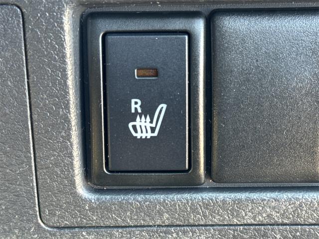 ワゴンR FX キーレスエントリー アイドリングストップ 電動格納ミラー シートヒーター ベンチシート CVT 盗難防止システム ABS CD ミュージックプレイヤー接続可 衝突安全ボディ エアコン(5枚目)