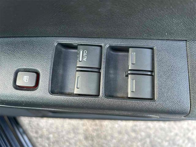 ライフ ディーバ ETC バックカメラ ナビ TV HID スマートキー 電動格納ミラー ベンチシート AT ABS CD DVD再生 アルミホイール 衝突安全ボディ エアコン パワーステアリング パワーウィンドウ(4枚目)