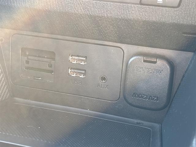 デミオ 13S ドライブレコーダー バックカメラ 衝突被害軽減システム オートライト スマートキー アイドリングストップ 電動格納ミラー AT 盗難防止システム 衝突安全ボディ ABS ESC CD DVD再生(39枚目)