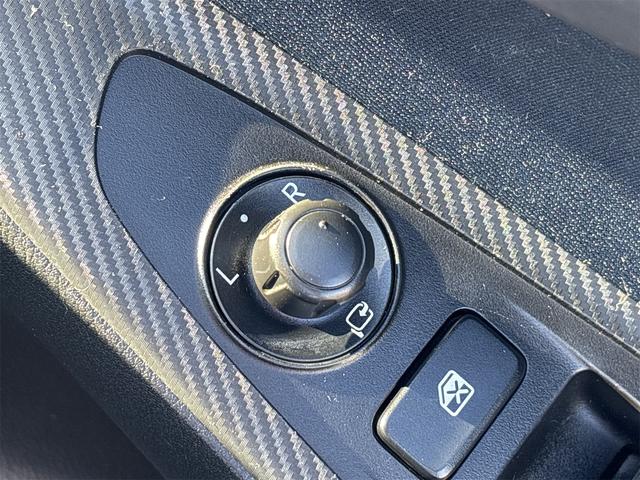 デミオ 13S ドライブレコーダー バックカメラ 衝突被害軽減システム オートライト スマートキー アイドリングストップ 電動格納ミラー AT 盗難防止システム 衝突安全ボディ ABS ESC CD DVD再生(46枚目)