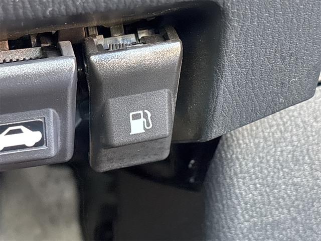 デミオ 13S ドライブレコーダー バックカメラ 衝突被害軽減システム オートライト スマートキー アイドリングストップ 電動格納ミラー AT 盗難防止システム 衝突安全ボディ ABS ESC CD DVD再生(47枚目)