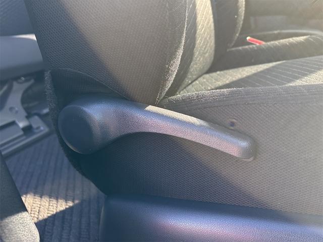 ルーミー Ｘ　Ｓ　ドライブレコーダー　バックカメラ　フロントカメラ　ナビ　ＴＶ　両側スライド・片側電動　クリアランスソナー　衝突被害軽減システム　オートライト　スマートキー　アイドリングストップ　電動格納ミラー（38枚目）