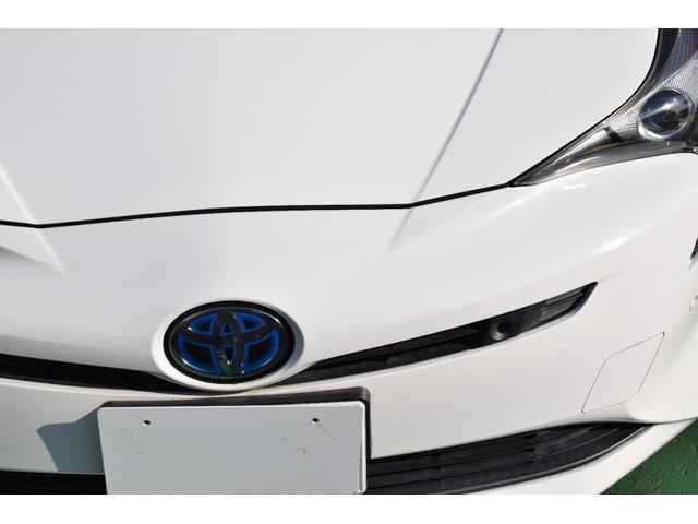 プリウス A セーフティセンス 衝突軽減ブレーキ レーンサポート 横滑り防止 LEDヘッドライト フルセグTV メモリーナビ Bluetooth対応 バックカメラ ETC スマートキー プッシュスタート ドラレコ(6枚目)