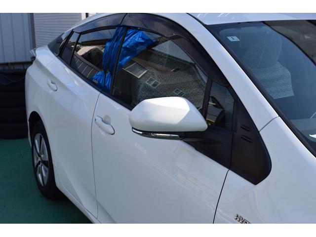 プリウス A セーフティセンス 衝突軽減ブレーキ レーンサポート 横滑り防止 LEDヘッドライト フルセグTV メモリーナビ Bluetooth対応 バックカメラ ETC スマートキー プッシュスタート ドラレコ(9枚目)