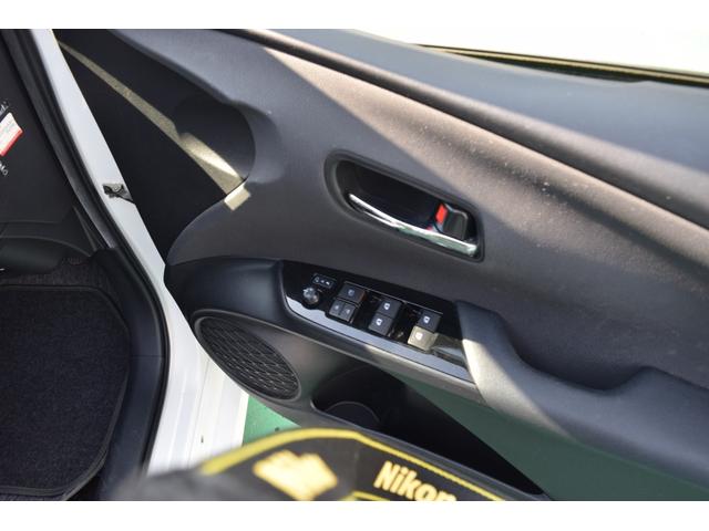 プリウス A セーフティセンス 衝突軽減ブレーキ レーンサポート 横滑り防止 LEDヘッドライト フルセグTV メモリーナビ Bluetooth対応 バックカメラ ETC スマートキー プッシュスタート ドラレコ(39枚目)