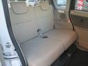 リヤ分割式リクライニングシート　足元広々です！