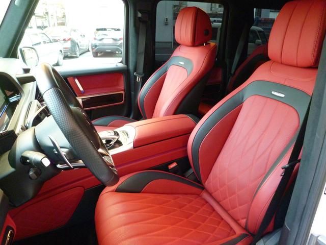 Ｇクラス Ｇ６３　ＡＭＧレザーエクスクルーシブパッケージ　左ハンドル　ベンガルレッドインテリア　ＯＰダイヤモンドホワイト　エクスクルーシブナッパレザーシート　ブルメスター　純正前後ドライブレコーダー　３６０°カメラ　シートヒーター＆ベンチレーター（23枚目）