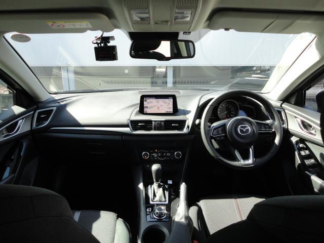 アクセラスポーツ １５Ｓ　衝突被害軽減システム　全周囲カメラ　オートマチックハイビーム　バックカメラ　オートクルーズコントロール　オートライト　ＬＥＤヘッドランプ　ＥＴＣ　Ｂｌｕｅｔｏｏｔｈ（4枚目）