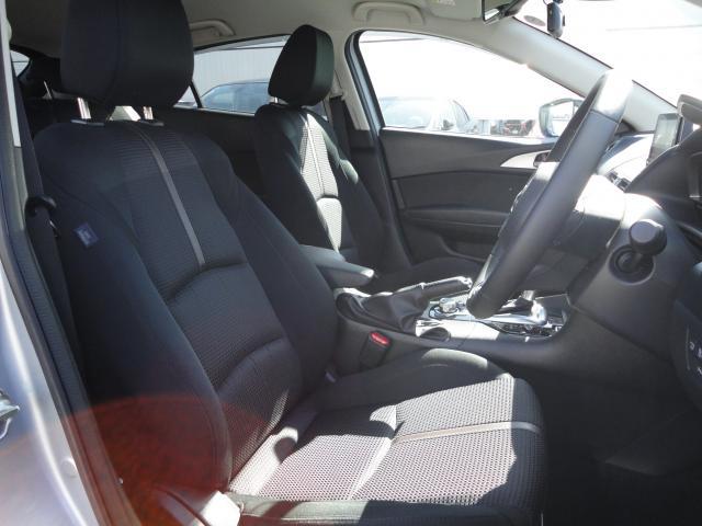 アクセラスポーツ １５Ｓ　衝突被害軽減システム　全周囲カメラ　オートマチックハイビーム　バックカメラ　オートクルーズコントロール　オートライト　ＬＥＤヘッドランプ　ＥＴＣ　Ｂｌｕｅｔｏｏｔｈ（16枚目）