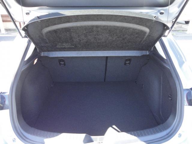 アクセラスポーツ １５Ｓ　衝突被害軽減システム　全周囲カメラ　オートマチックハイビーム　バックカメラ　オートクルーズコントロール　オートライト　ＬＥＤヘッドランプ　ＥＴＣ　Ｂｌｕｅｔｏｏｔｈ（18枚目）