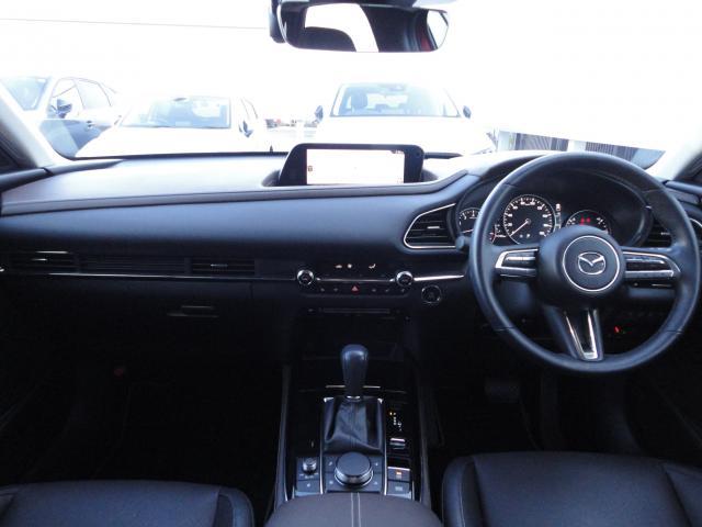 CX-30 20S ブラックトーンエディション 衝突被害軽減システム アダプティブクルーズコントロール 全周囲カメラ オートマチックハイビーム 革シート 電動シート シートヒーター バックカメラ オートライト LEDヘッドランプ ETC(4枚目)