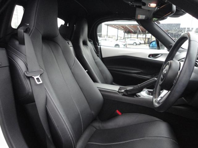 ロードスター ネイビー・トップ　衝突被害軽減システム　オートマチックハイビーム　革シート　シートヒーター　バックカメラ　オートクルーズコントロール　オートライト　ＬＥＤヘッドランプ　ＥＴＣ　Ｂｌｕｅｔｏｏｔｈ　ワンオーナー（6枚目）