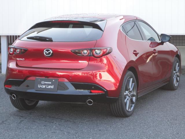 MAZDA3ファストバック 20S ツーリング 衝突被害軽減システム アダプティブクルーズコントロール 全周囲カメラ オートマチックハイビーム 革シート 電動シート シートヒーター バックカメラ オートライト LEDヘッドランプ Bluetooth(2枚目)