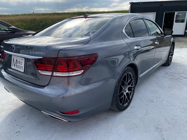 LS LS600h バージョンC Iパッケージ 3ヶ月自社保証 4WD ETC バックカメラ 黒本革 Bluetooth パワーシート シートヒーター スマートキー パワートランク(8枚目)