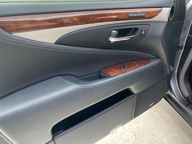 LS LS600h バージョンC Iパッケージ 3ヶ月自社保証 4WD ETC バックカメラ 黒本革 Bluetooth パワーシート シートヒーター スマートキー パワートランク(28枚目)