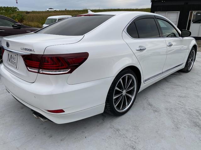 LS LS600h バージョンL 3ヶ月自社保証 純正ナビ 地デジ バックカメラ ETC 電動格納ミラー クルコン オートライト ステアリングヒーター スマートキー(8枚目)