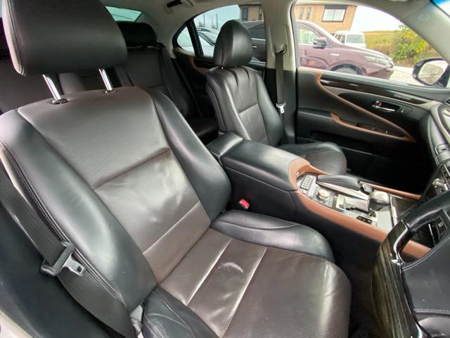 LS LS600h バージョンL 3ヶ月自社保証 純正ナビ 地デジ バックカメラ ETC 電動格納ミラー クルコン オートライト ステアリングヒーター スマートキー(32枚目)