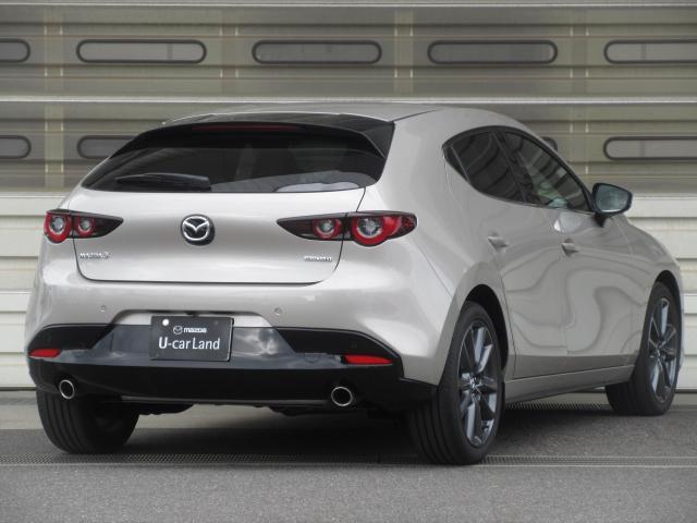 ＭＡＺＤＡ３ファストバック ＸＤ　ツーリング　衝突被害軽減システム　アダプティブクルーズコントロール　全周囲カメラ　オートマチックハイビーム　電動シート　シートヒーター　バックカメラ　オートライト　ＬＥＤヘッドランプ　Ｂｌｕｅｔｏｏｔｈ（2枚目）