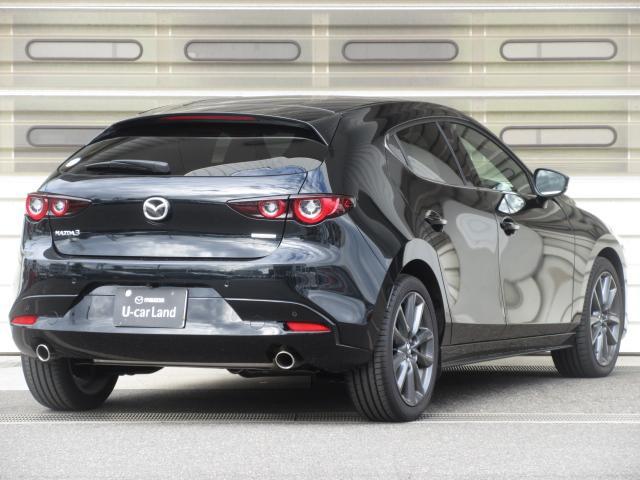 ＭＡＺＤＡ３ファストバック ２０Ｓ　ツーリング　衝突被害軽減システム　アダプティブクルーズコントロール　全周囲カメラ　オートマチックハイビーム　革シート　電動シート　シートヒーター　バックカメラ　オートライト　ＬＥＤヘッドランプ　Ｂｌｕｅｔｏｏｔｈ（2枚目）