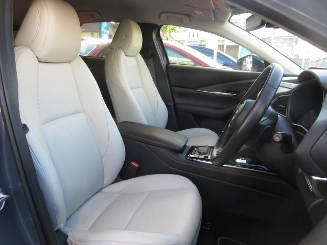 CX-30 XD Lパッケージ 衝突被害軽減システム アダプティブクルーズコントロール 全周囲カメラ オートマチックハイビーム 4WD 革シート 電動シート シートヒーター バックカメラ オートライト LEDヘッドランプ ETC(16枚目)