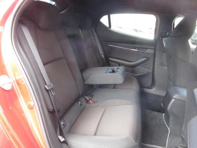 ＭＡＺＤＡ３ファストバック １５Ｓツーリング　衝突被害軽減システム　アダプティブクルーズコントロール　オートマチックハイビーム　バックカメラ　オートライト　ＬＥＤヘッドランプ　ＥＴＣ（17枚目）