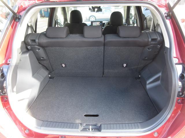 ライズ Ｚ　衝突被害軽減システム　アダプティブクルーズコントロール　オートマチックハイビーム　４ＷＤ　シートヒーター　両側電動スライド　バックカメラ　オートライト　ＬＥＤヘッドランプ　ＥＴＣ　Ｂｌｕｅｔｏｏｔｈ（18枚目）