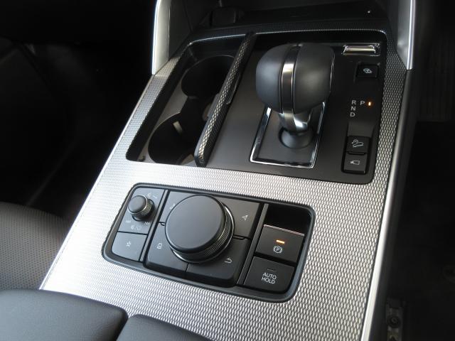 �}�c�_�R�l�N�g�𑀍삷��R�}���_�[�R���g���[���ł��B�^�]���Ɏ��R�Ǝ�̐G���ʒu�ɔz�u����Ă��܂��B