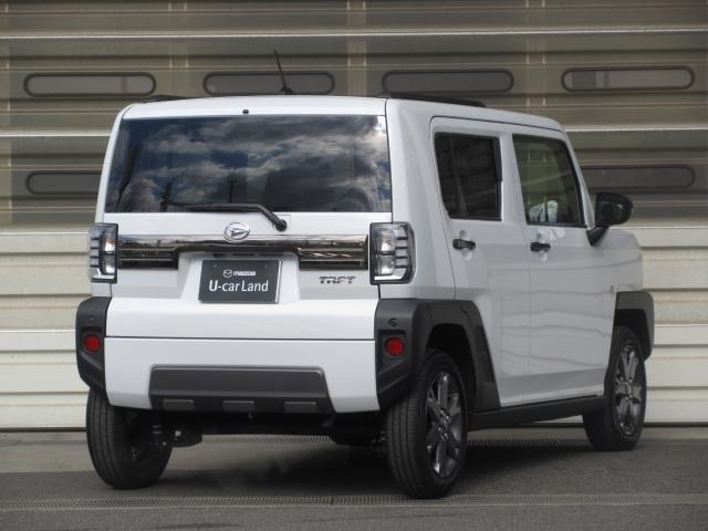 タフト Ｇターボ　ダーククロムベンチャー　衝突被害軽減システム　アダプティブクルーズコントロール　オートマチックハイビーム　シートヒーター　バックカメラ　オートライト　ＬＥＤヘッドランプ　ＥＴＣ　Ｂｌｕｅｔｏｏｔｈ（2枚目）