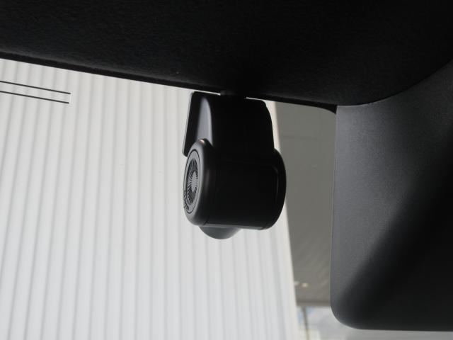 タフト Ｇターボ　ダーククロムベンチャー　衝突被害軽減システム　アダプティブクルーズコントロール　オートマチックハイビーム　シートヒーター　バックカメラ　オートライト　ＬＥＤヘッドランプ　ＥＴＣ　Ｂｌｕｅｔｏｏｔｈ（12枚目）