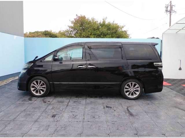 ヴェルファイア ２．４Ｚ　プラチナセレクションＩＩ　タイプゴールド　ＡＣ１００Ｖ　ＥＴＣ　フリップダウン　ＴＶキャンセラー　エアコン　パワーステアリング　パワーウィンドウ　盗難防止システム　スマートキー（8枚目）