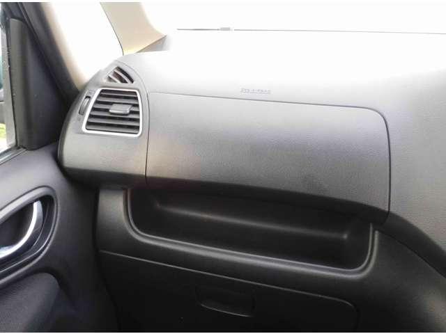 セレナ ２．０　ハイウェイスター　Ｓ－ＨＹＢＲＩＤ　フリップダウンモニター　ＥＴＣ　ナビ　エアコン　パワーステアリング　パワーウィンドウ　エアバッグ　盗難防止システム　スマートキー（17枚目）