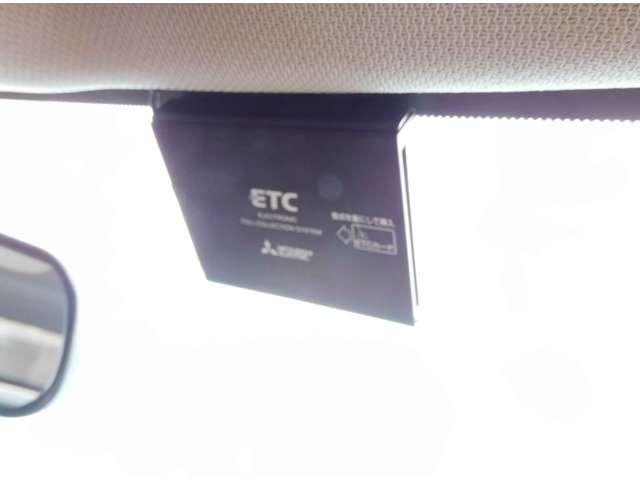 フェアレディＺ バージョンＴ　エアコン　パワーステアリング　パワーウィンドウ　キーレスエントリー　エアバッグ　盗難防止システム　シートヒーター　ＥＴＣ（19枚目）