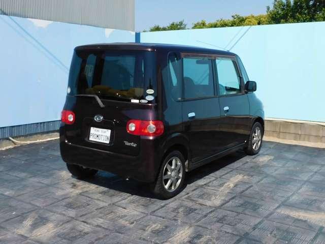 タント ハッピーセレクション　エアコン　パワーステアリング　パワーウィンドウ　運転席エアバッグ　助手席エアバッグ　スマートキー　ＣＤ　シガーソケット（10枚目）