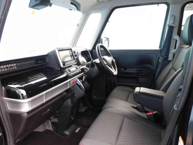 スペーシア ６６０　カスタム　ハイブリッド　ＸＳ　４ＷＤ　デュアルセンサーブレーキサポート　エアコン　パワーステアリング　パワーウィンドウ　運転席エアバッグ　助手席エアバッグ　盗難防止システム（15枚目）